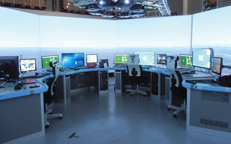 作戰(zhàn)控制臺操作臺現(xiàn)場照片