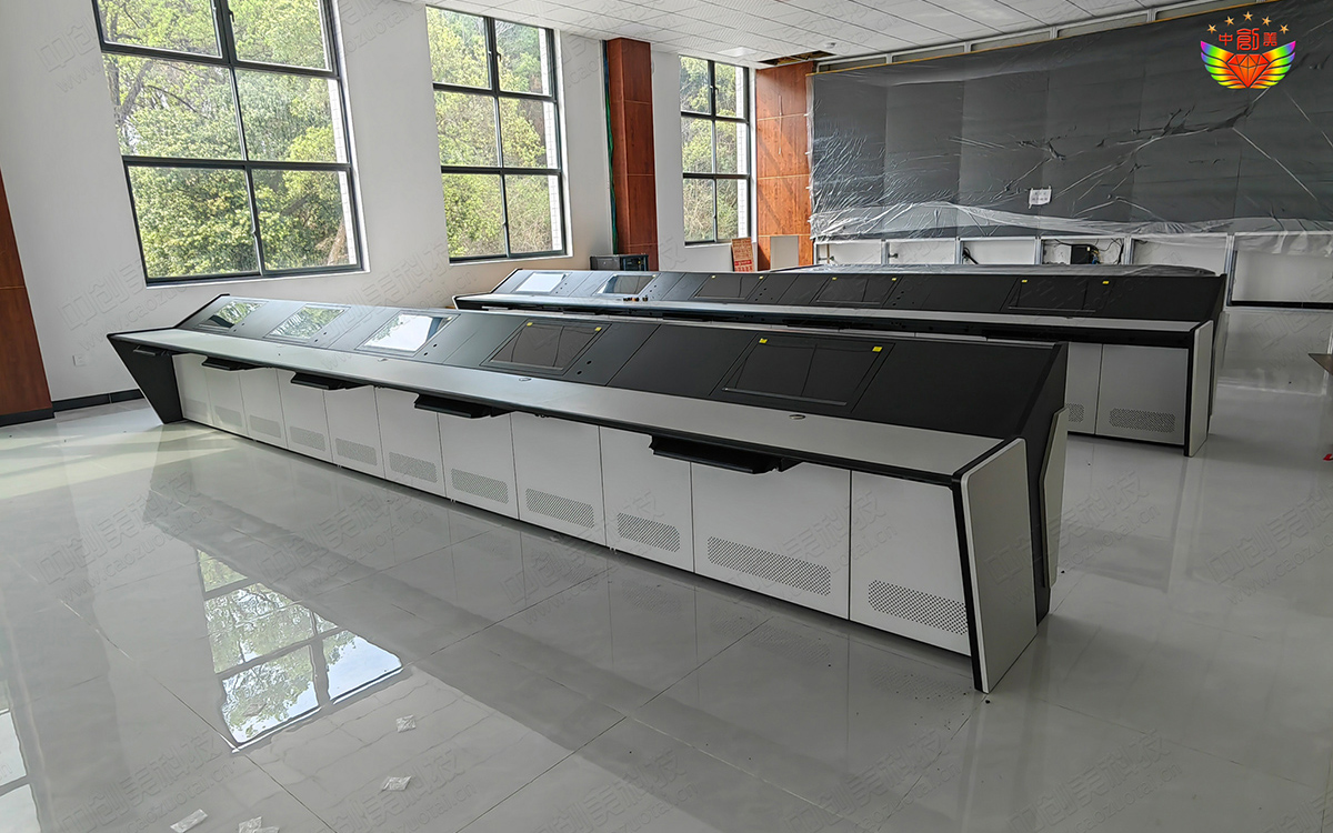 韶關(guān)某部隊(duì)監(jiān)控臺圖片