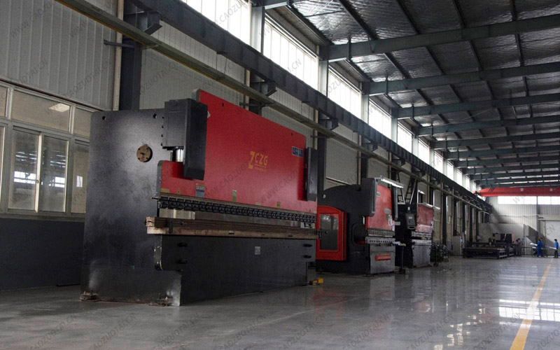 指揮中心操作臺(tái)廠家生產(chǎn)車(chē)間照片